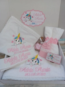 Trusou botez fetita Unicorn cu inimioare ,8 piese