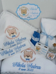 Trusou botez personalizat Ursulet Bleu 8/9piese