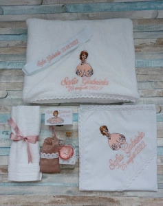 Trusou Botez Printesa Sofia - roz pudra ,8 piese