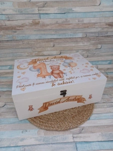 Cufar lemn personalizat Ursulet baloane 