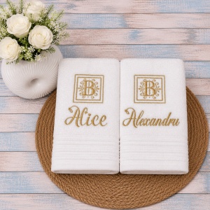 Set prosoape Cadou Monograma si nume 70x140cm