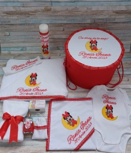 Trusou botez Minnie Mouse rosu , 9/10 piese