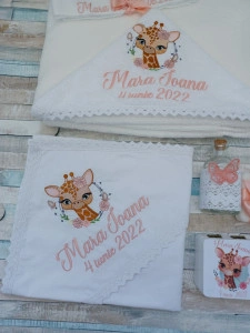 Trusou botez personalizat Girafa, 9 piese