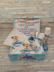 Trusou botez Ursulet /Albastru ,8/9 piese
