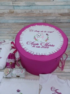 Trusou de botez Pisicuta Marie ,11 piese