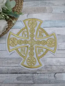 Cruce Brodata- Aplicatii Bisericesti Alb