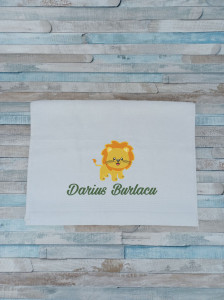 Prosop gradinita/cresa personalizat prin broderie Leu