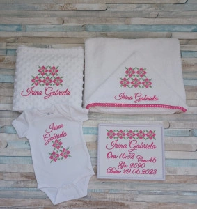Set baita a doua zi -cadou Nou nascut-Traditional roz , 5 piese