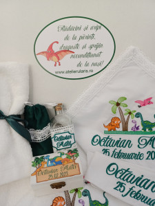 Trusou botez baiat Dinozauri,9 piese