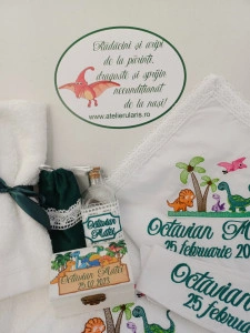 Trusou botez baiat Dinozauri,9 piese