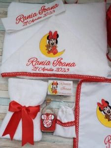 Trusou botez Minnie Mouse rosu , 9/10 piese