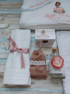 Trusou Botez Printesa Sofia  - roz pudra ,8 piese