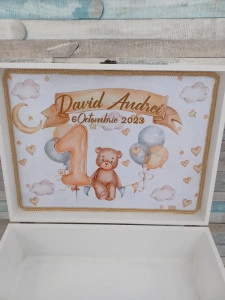 Cufar lemn personalizat Ursulet baloane 