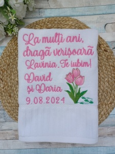 Prosop brodat Lalele