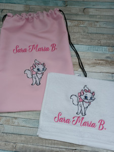 Set rucsac si prosopel gradinita personalizat Pisicuta Marie 35x45cm