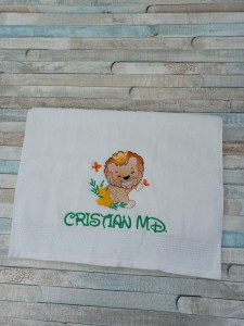 Set saculet si prosop personalizate prin broderie Lion King, pentru gradinita/cresa, 45×35 cm
