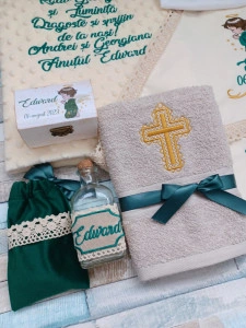 Trusou botez baiat Ingeras verde