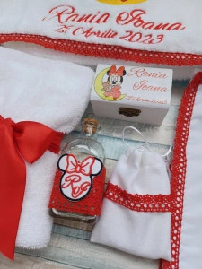 Trusou botez Minnie Mouse rosu , 9/10 piese
