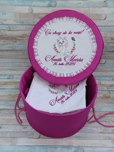 Trusou de botez Pisicuta Marie ,11 piese