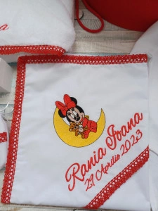 Trusou botez Minnie Mouse rosu , 9/10 piese