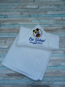 Prosop bebe cu gluga Mickey Mouse ,60x125 cm