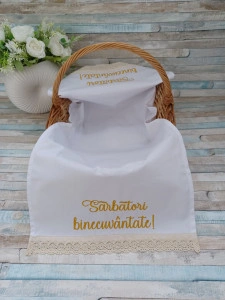 Stergar brodat pentru coșul de Paști-Sărbători binecuvântate