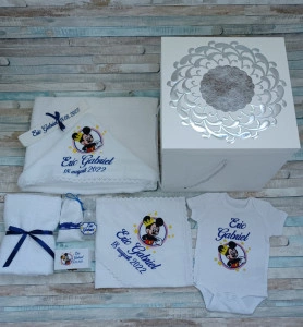 Trusou botez baiat Mickey Mouse cu stelute 10 piese