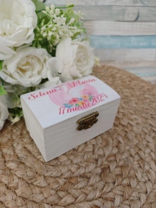 Cutiuta prima suvita botez personalizata Lebada