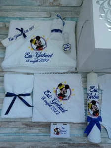 Trusou botez baiat Mickey Mouse cu stelute 11 piese cu lumanare
