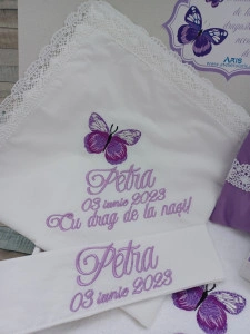 Trusou botez fetita Fluturas mov ,8 piese