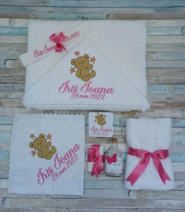 Trusou botez fetita Ursulet cu stelute ,8 piese