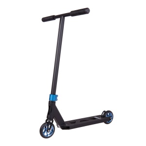Trotineta Striker Essential M Black/Blue