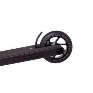 Trotineta Striker Lux Boxed M Black - Img 4