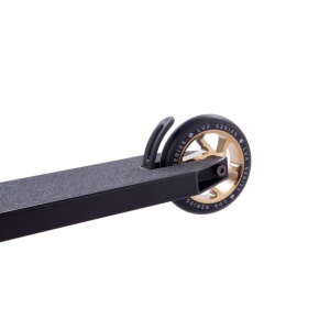 Trotineta Striker Lux Black/Gold Chrome - Img 4
