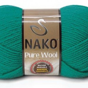 Fir de tricotat sau crosetat - Fire tip mohair din lana 100% Nako PURE WOOL VERDE 10327