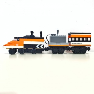 Trenulet electric orange pentru calatori EMMA din piese de construcție, 326 piese - Img 2