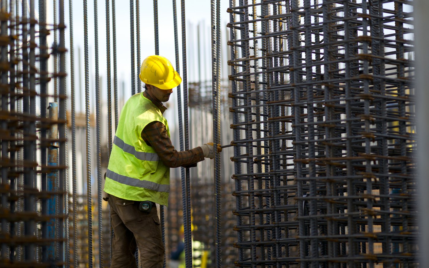 Top tendințe în piața materialelor de construcții online în 2025