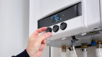 Cum să pregătești centrala pentru iarnă – ghid simplu ca să eviți surprizele când pornește frigul