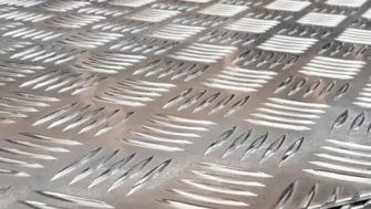 Tablă aluminiu striată pentru podea de camion: Ghid de alegere 2025