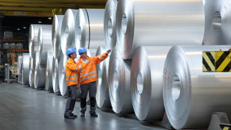 Taxa pe carbon CBAM: Cum cresc prețurile la fier beton și oțel în România din 2026