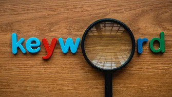 Ce caută clienții pe materiale.online și cum alegi corect: europrofile IPE/HEA, țeavă rectangulară, fier beton, MDF, panouri sandwich, BCA, geotextil & servicii de debitare