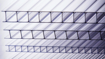 Policarbonat fumuriu 16 mm (7 pereți), foaie 12,6 m² — soluție premium pentru acoperiri, pergole, sere și luminatoare