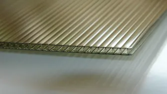 Policarbonatul celular în România: Producție, Produse, Standarde și Curiozități