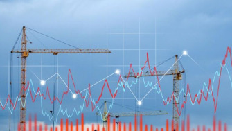 Evoluția Prețurilor în Vara 2025: Construcții, Producție și Comerț