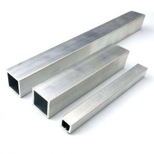 Alluminio quadrato 6060 120X120X2,5 6M Alluminio quadrato 6060 120X120X2,5 6M