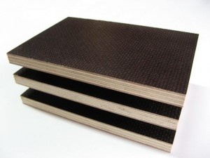 PLACAJ TEGO MESTEACAN 40MM 1250X2500MM / 3.125MP