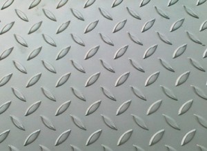 Tavola striata in acciaio inox 1000X2000 / 3Mm