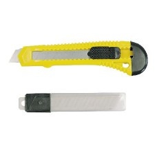 Plastic Cutter Set With Lock Button With 10 Blades - 18Mm