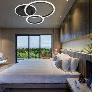 LUSTRA LED CU TELECOMANDA, NEAGRA, 3 CERCURI, 98W, LUMINA REGLABILA 3000–6500K