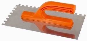 DRISCA ZIMTATA CU MANER DE PALSTIC / 270X130X8MM